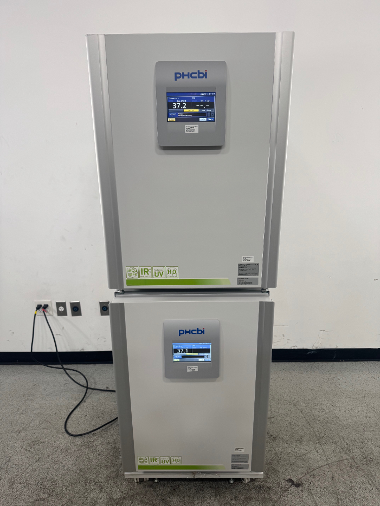 Image of PHCBI Doublestack CO2 Incubator